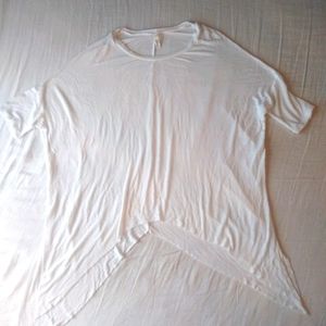 Elan SharkBite Hem Top White Oversized